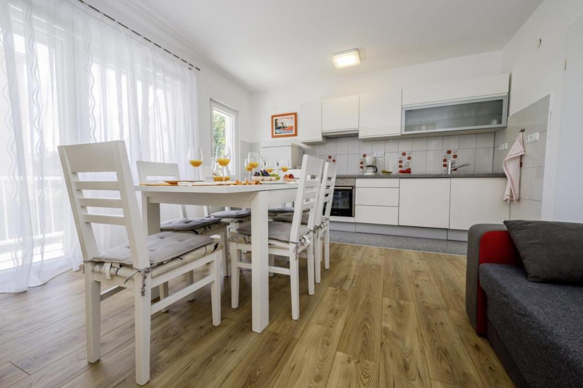 Ani In Trogir * Mittel-Dalmatien Hotel Donji Seget Екстериор снимка
