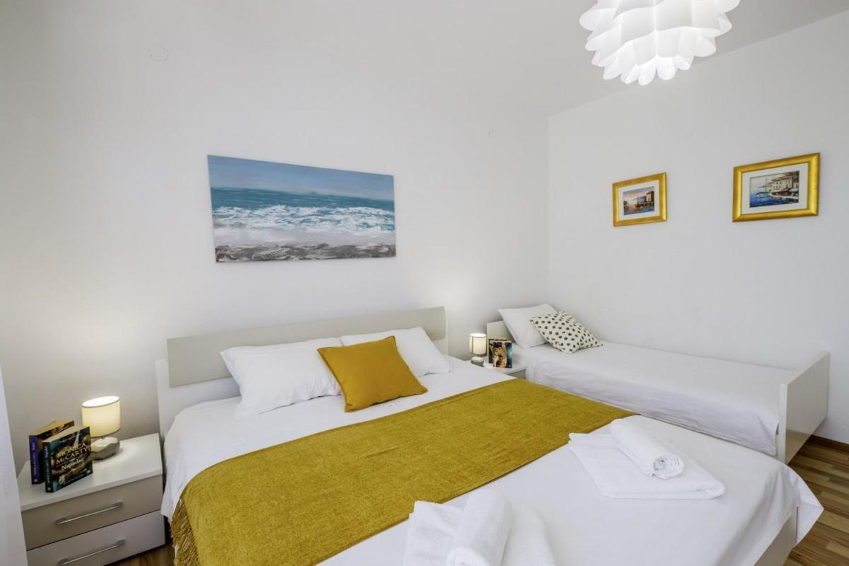 Ani In Trogir * Mittel-Dalmatien Hotel Donji Seget Екстериор снимка