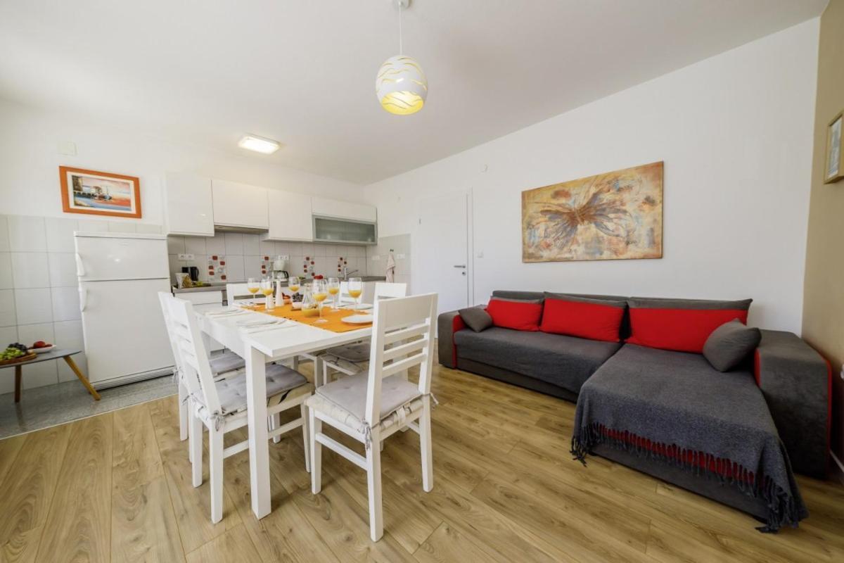 Ani In Trogir * Mittel-Dalmatien Hotel Donji Seget Екстериор снимка