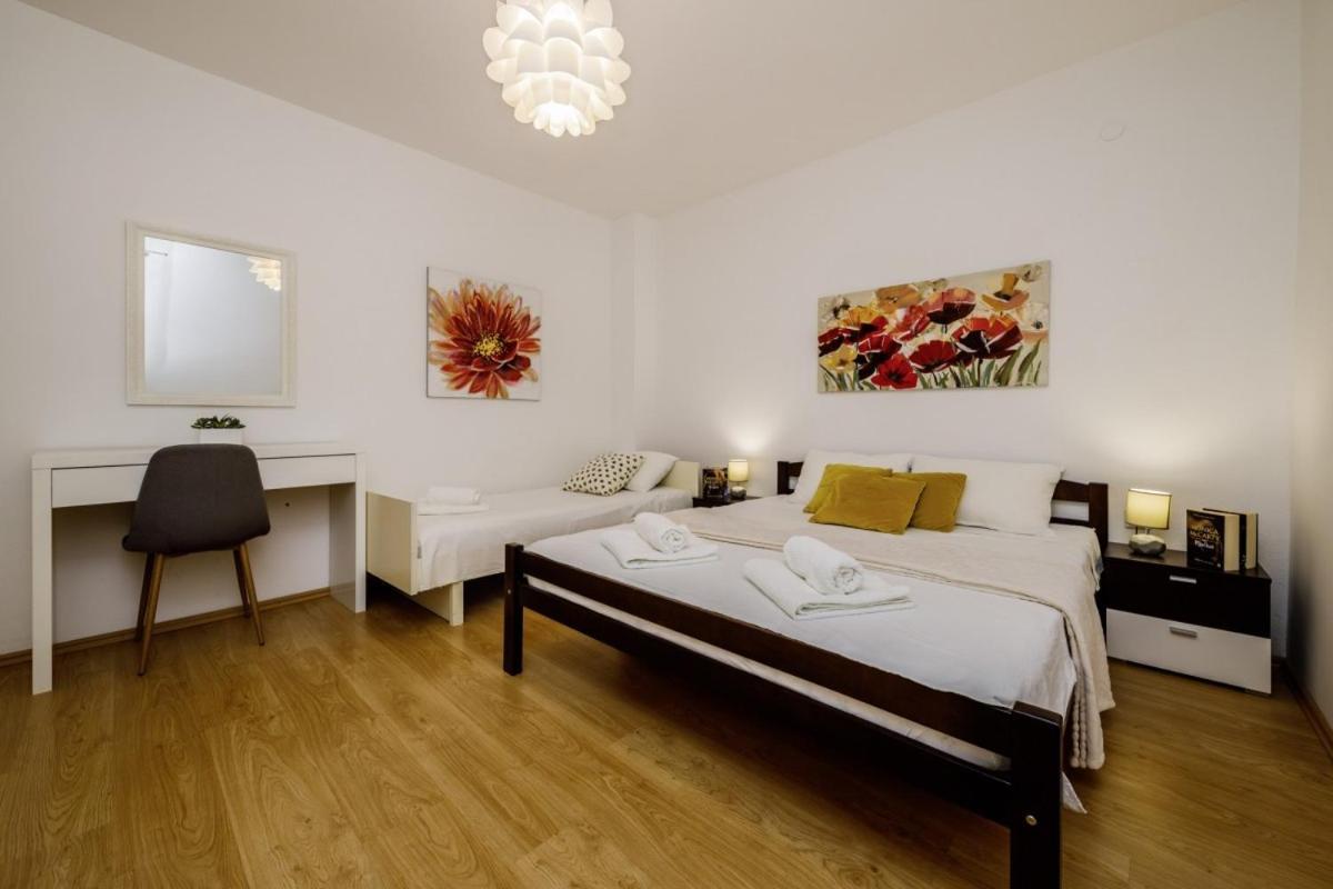 Ani In Trogir * Mittel-Dalmatien Hotel Donji Seget Екстериор снимка
