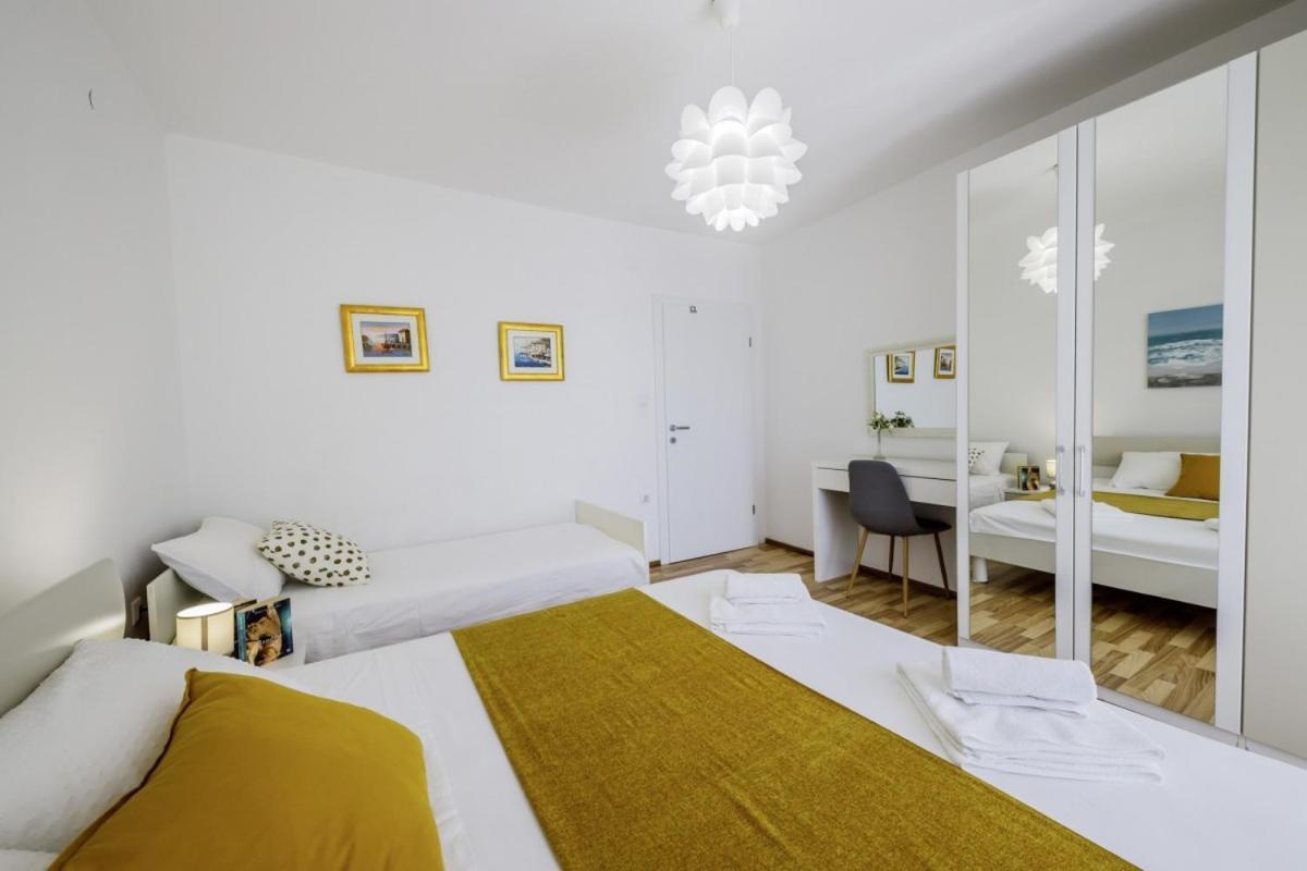 Ani In Trogir * Mittel-Dalmatien Hotel Donji Seget Екстериор снимка