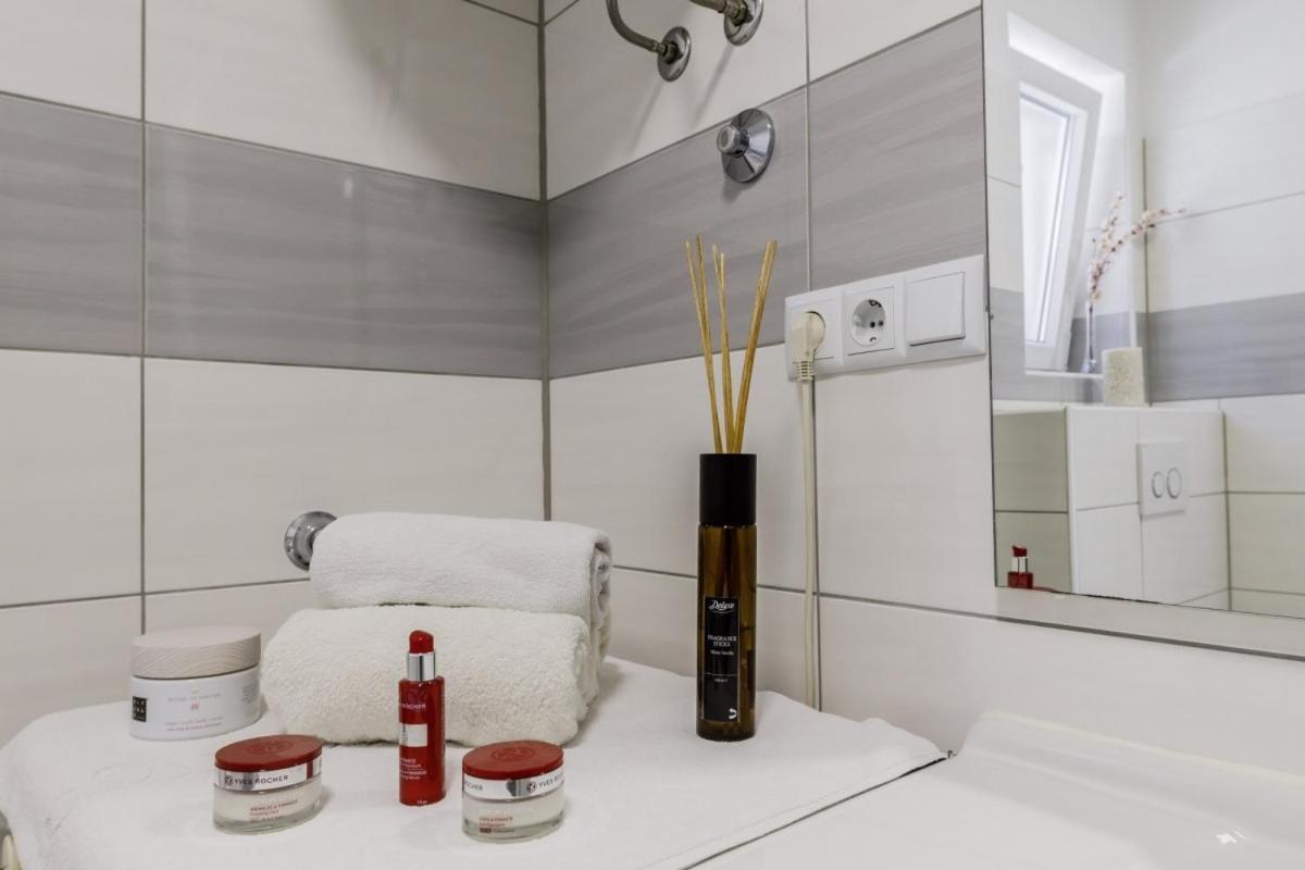 Ani In Trogir * Mittel-Dalmatien Hotel Donji Seget Екстериор снимка