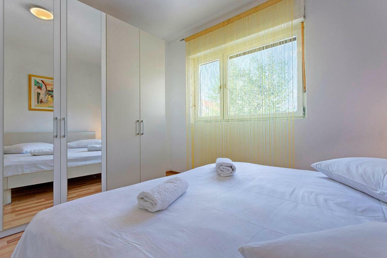 Ani In Trogir * Mittel-Dalmatien Hotel Donji Seget Екстериор снимка