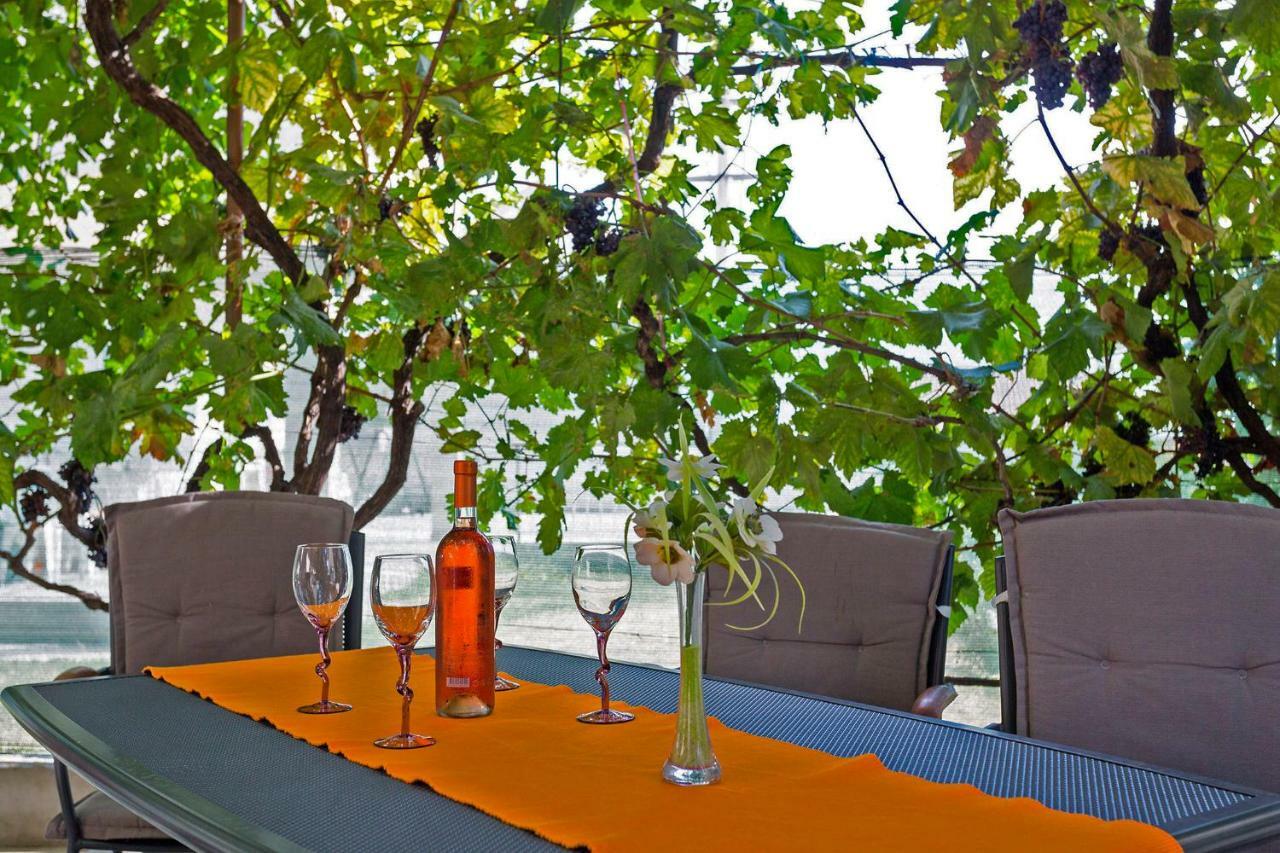 Ani In Trogir * Mittel-Dalmatien Hotel Donji Seget Екстериор снимка